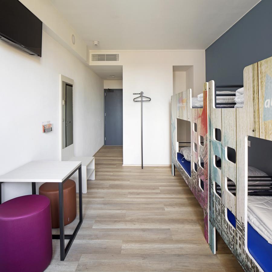 Sechsbettzimmer