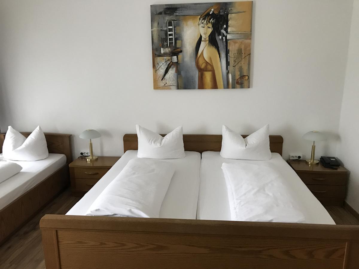 Dreibettzimmer