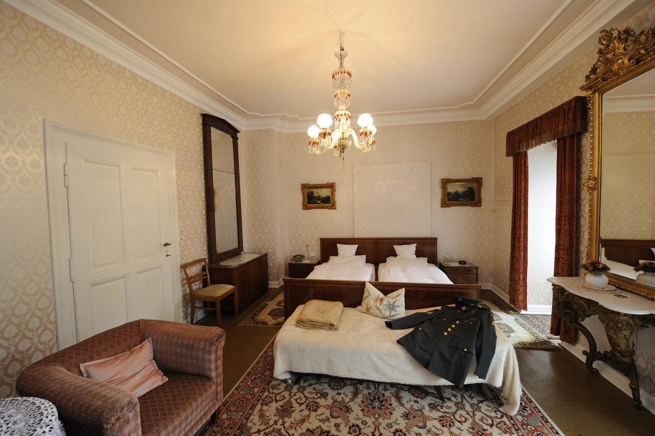 Original Elvis Room