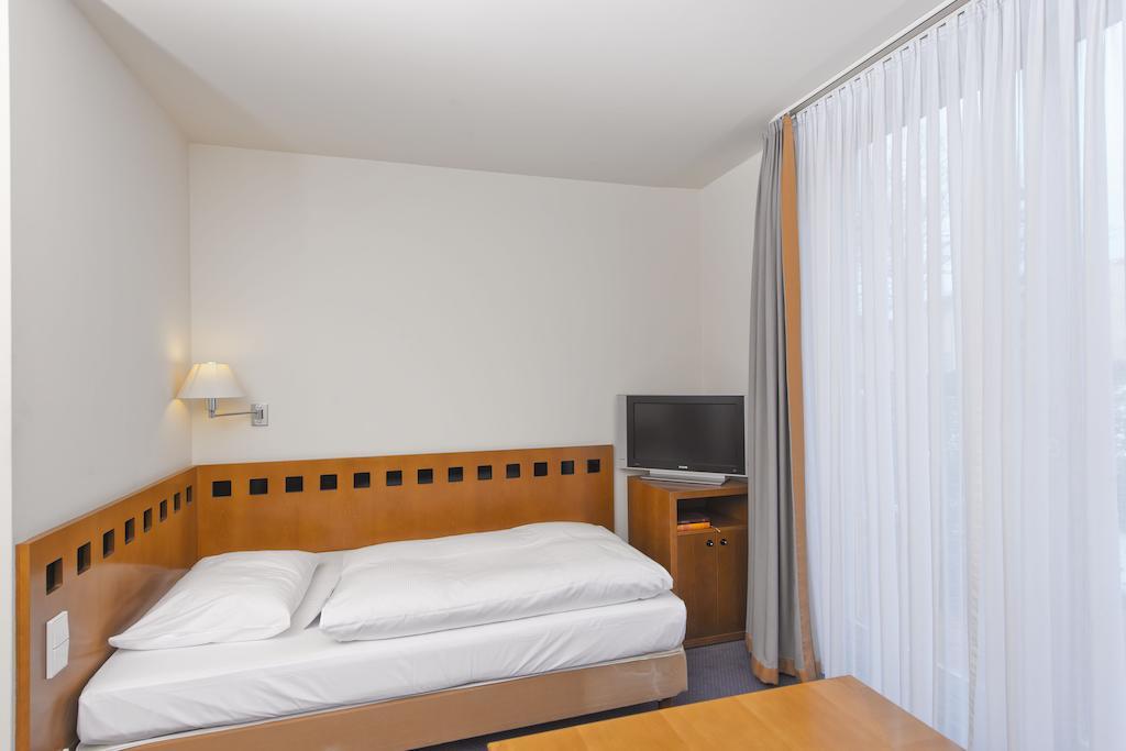 Studio with Single Bed