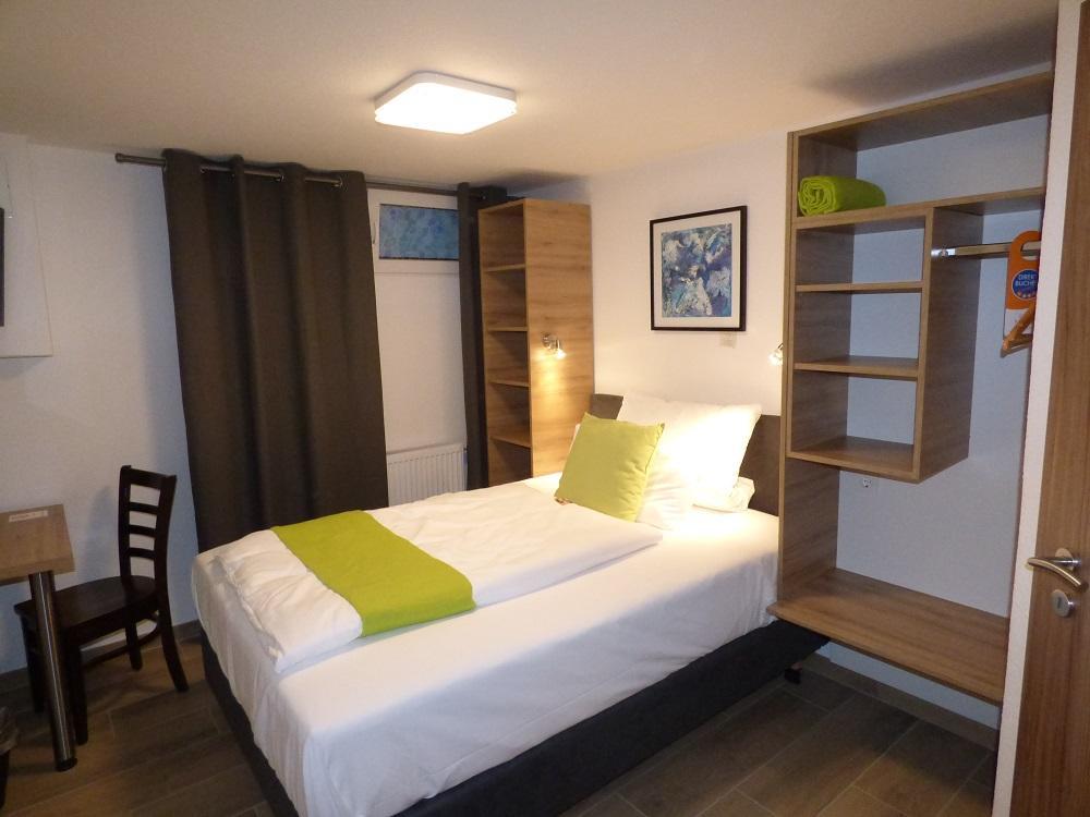 Kamer met Queensize Bed - Souterrain