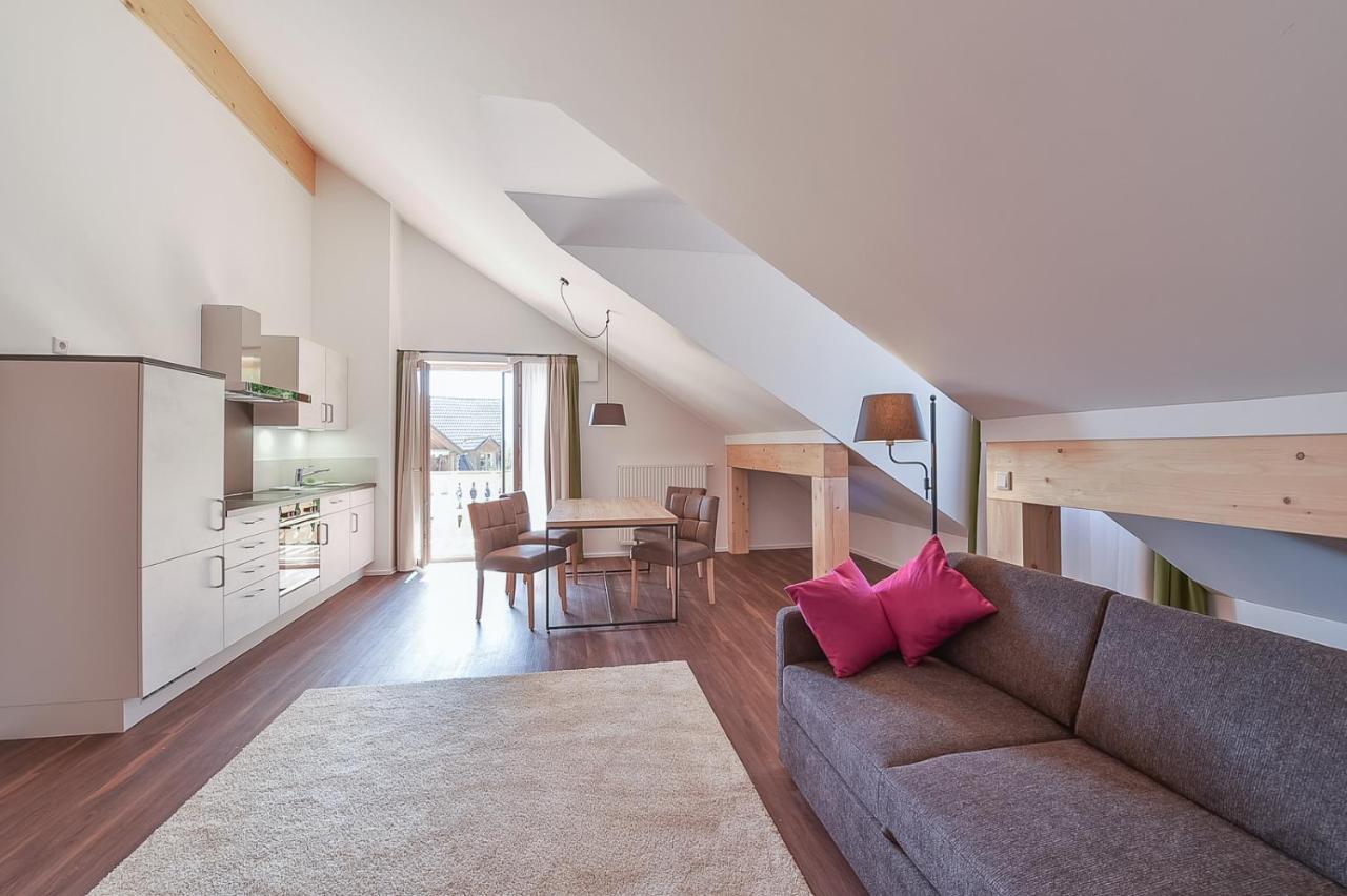 Familiensuite mit Balkon