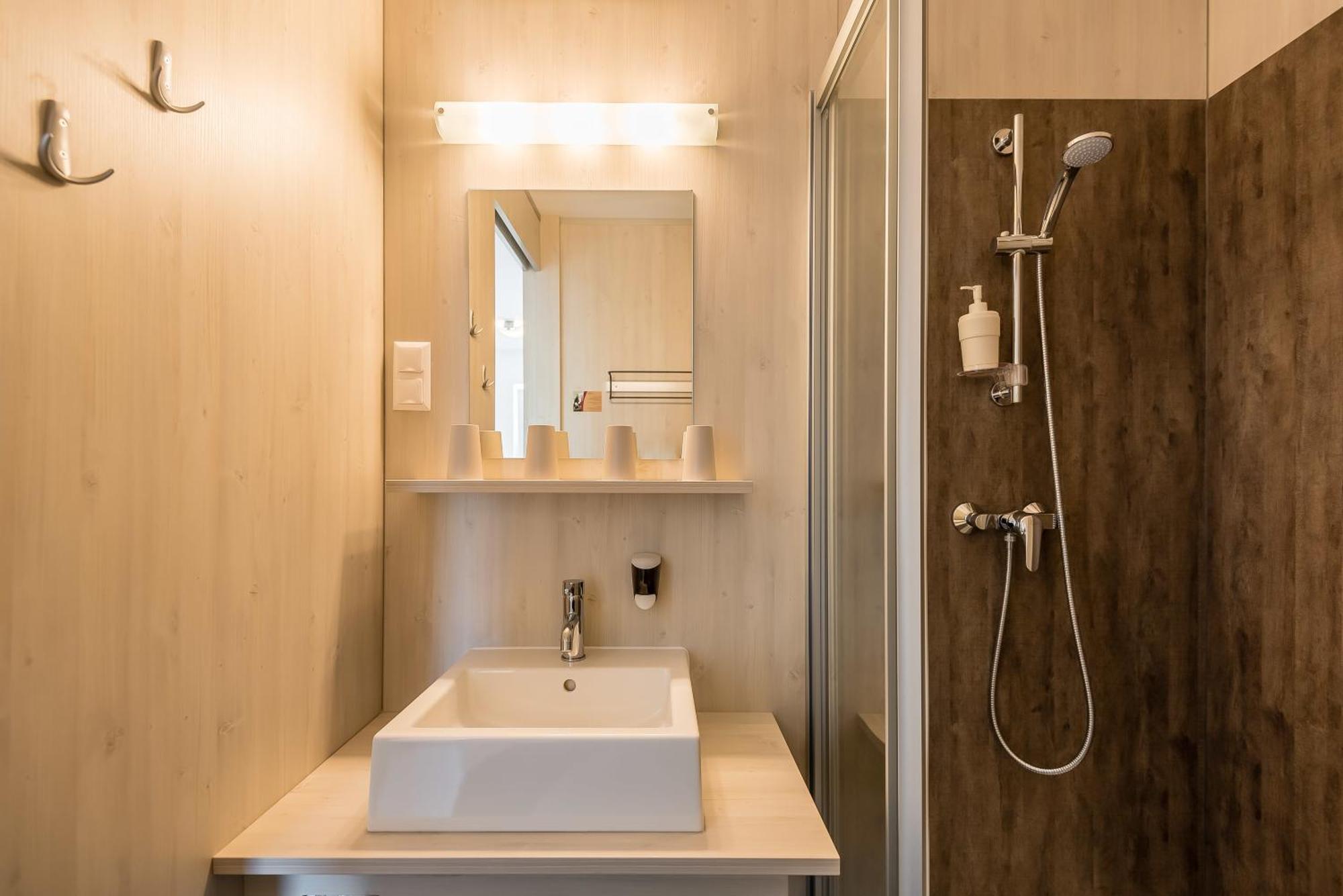 Zweibettzimmer mit Hochbett,699634597:JPEG