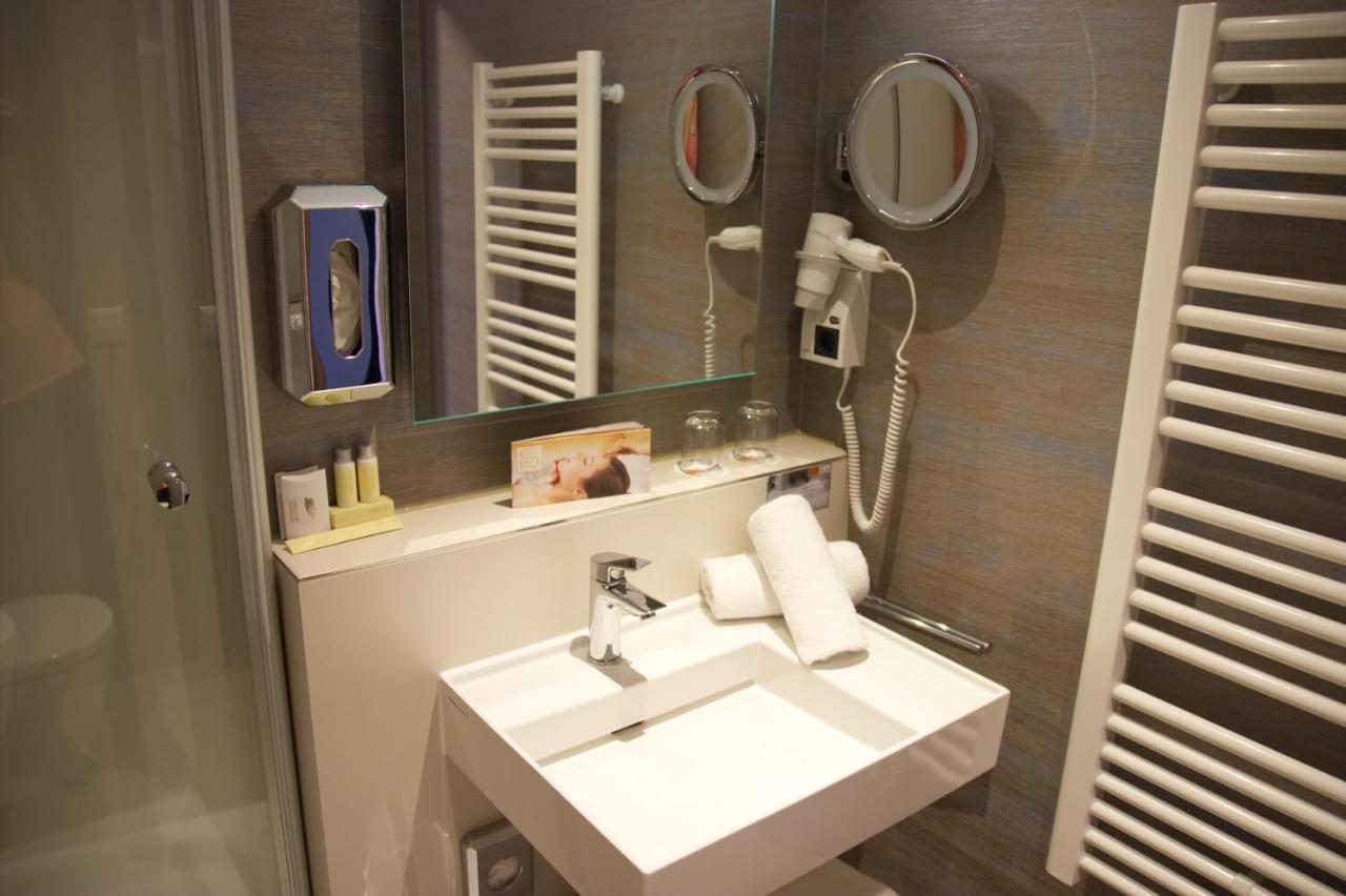 Junior Suite with Balcony