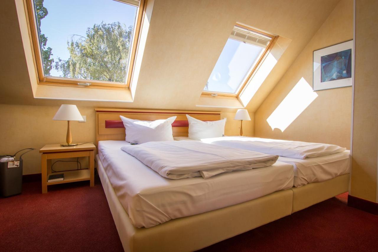 Standard Double Room without Lake View