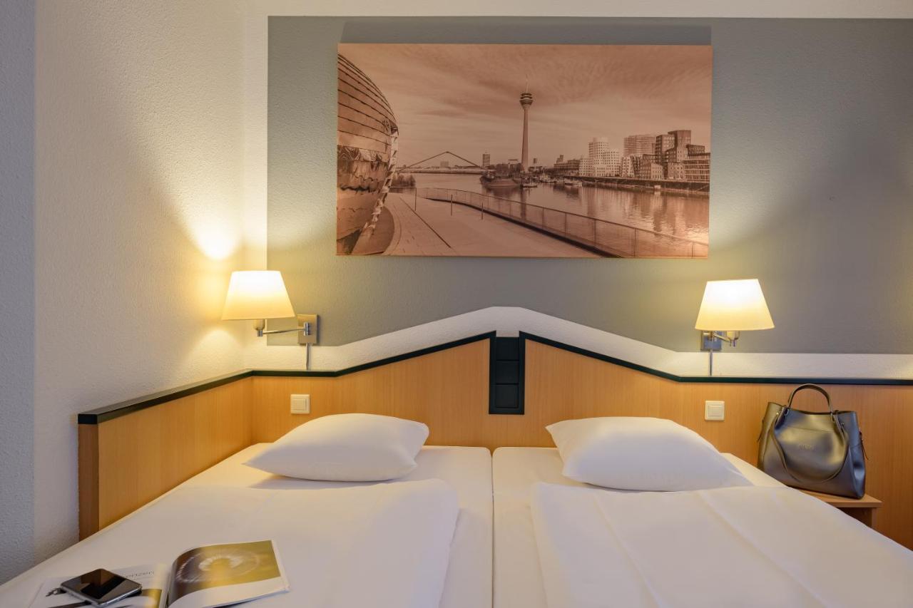 Standard Twin Room,752488415:JPEG