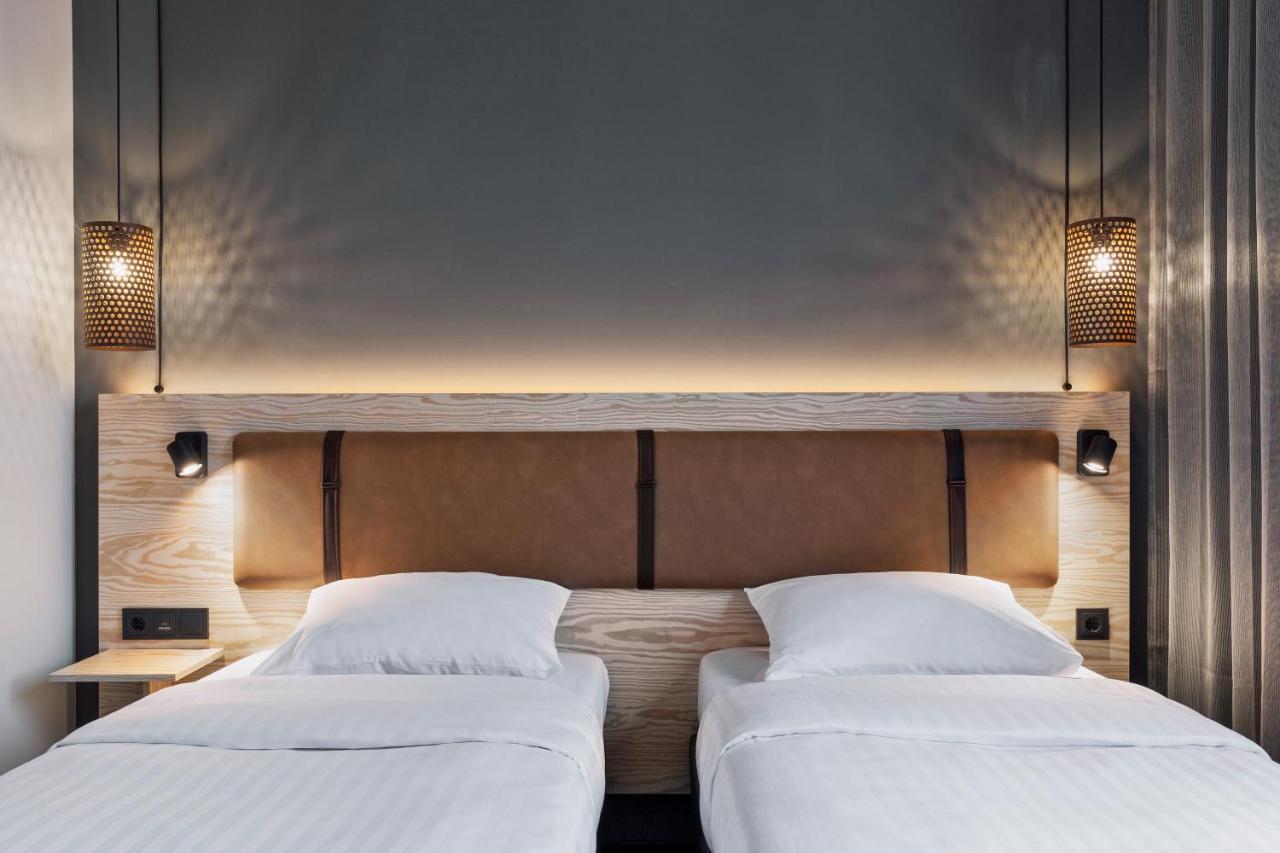 Moxy Twin Sleeper, Guest room, 2 Twin/Single Bed(s)
