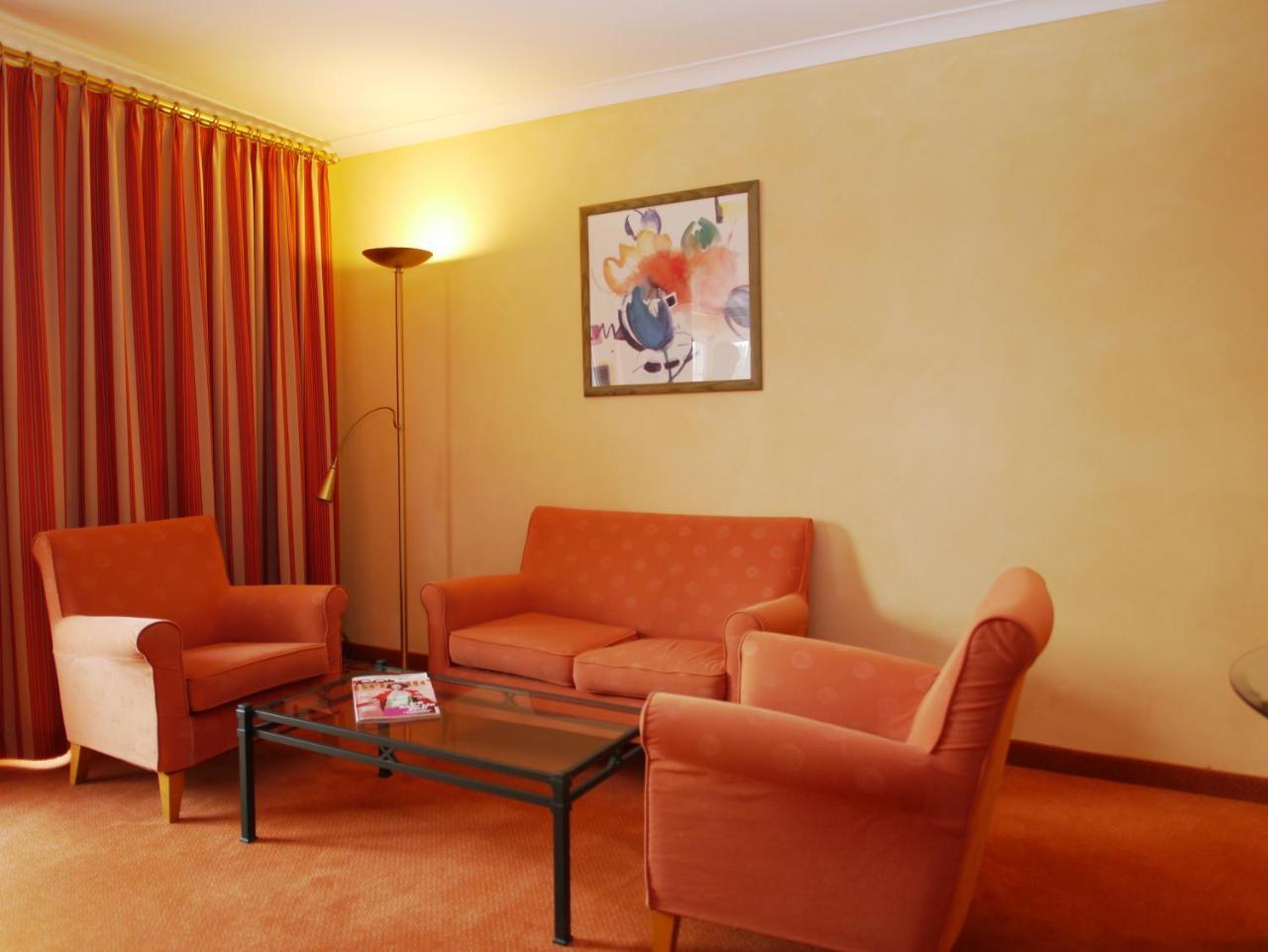 One-Bedroom Suite,1522965262:JPEG