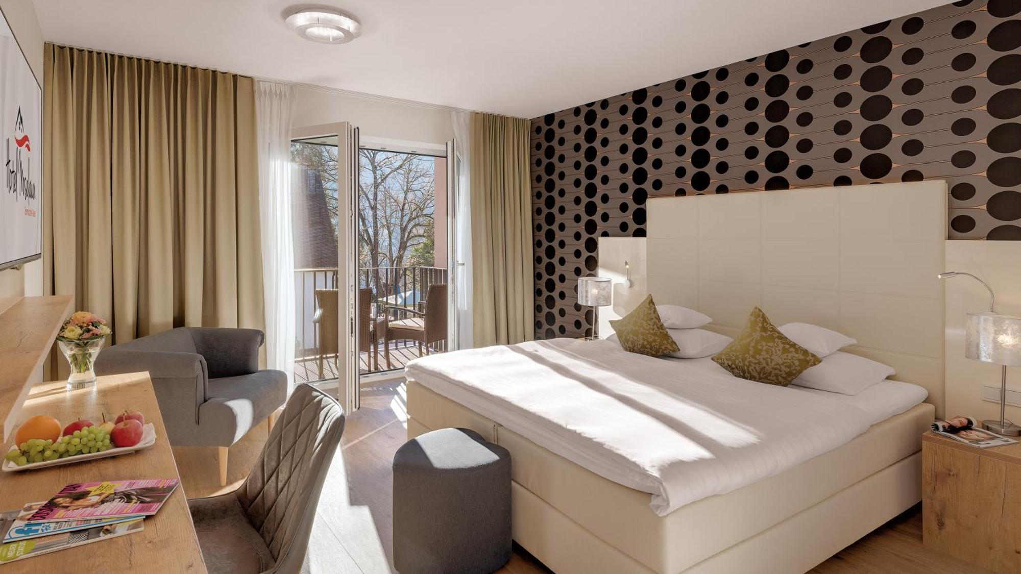 Junior Suite with Balcony