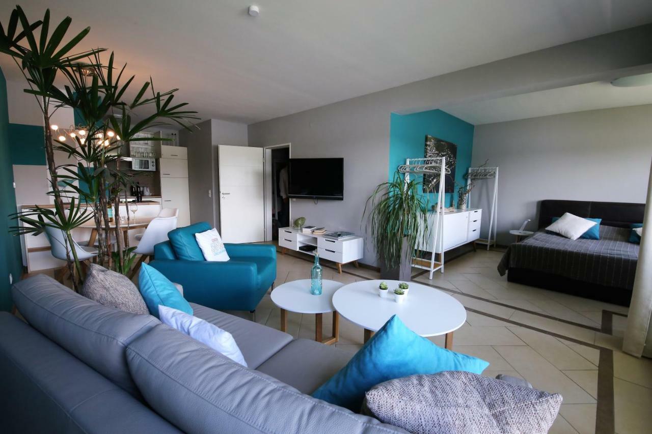 Apartment mit Balkon