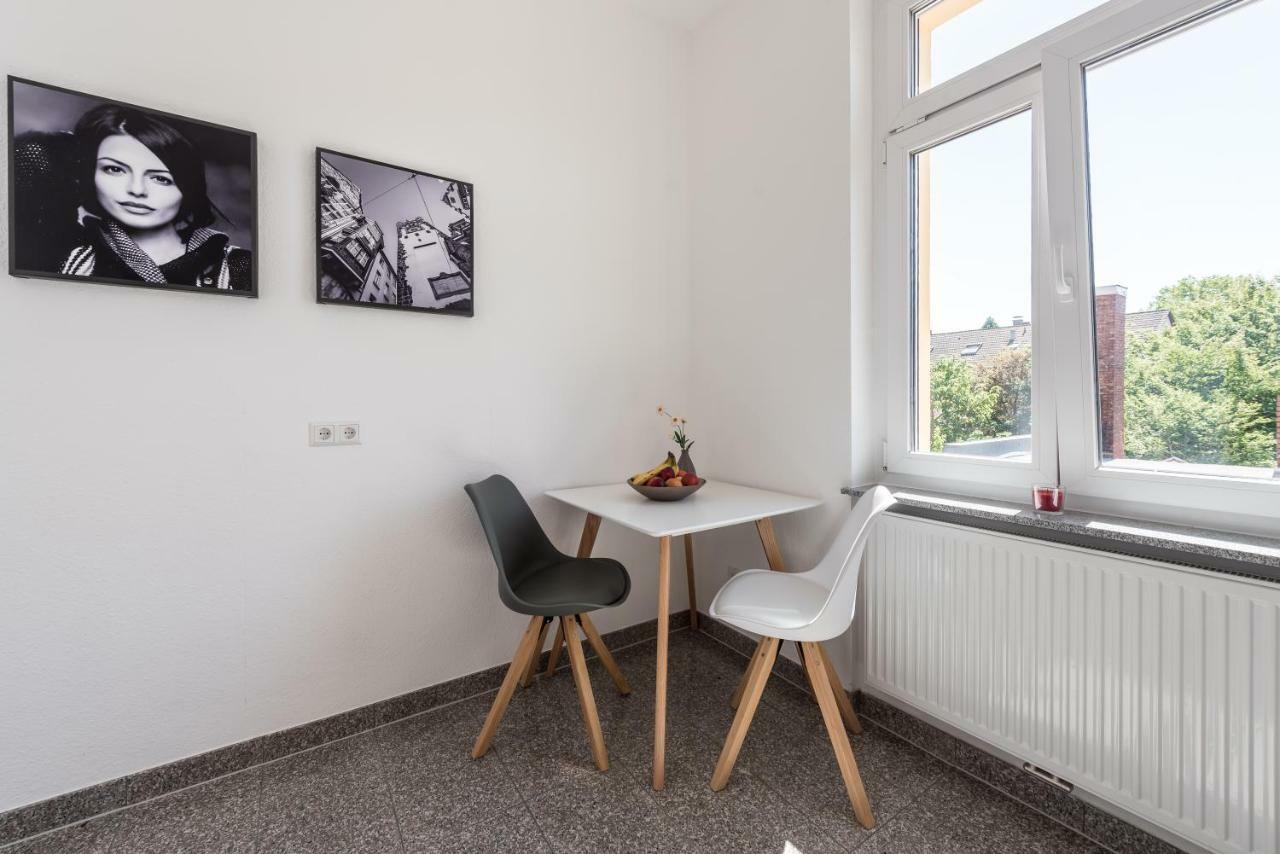 Two-Bedroom Apartment on the ground-floor with balcony 1