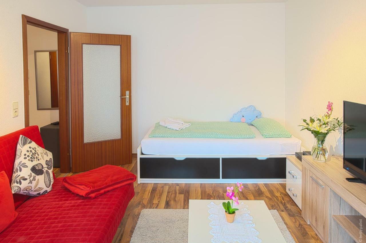Apartment mit Balkon