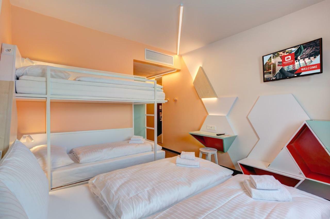 Bed 4-Bed Female Dormitory Room Adults Only,906109123:JPEG