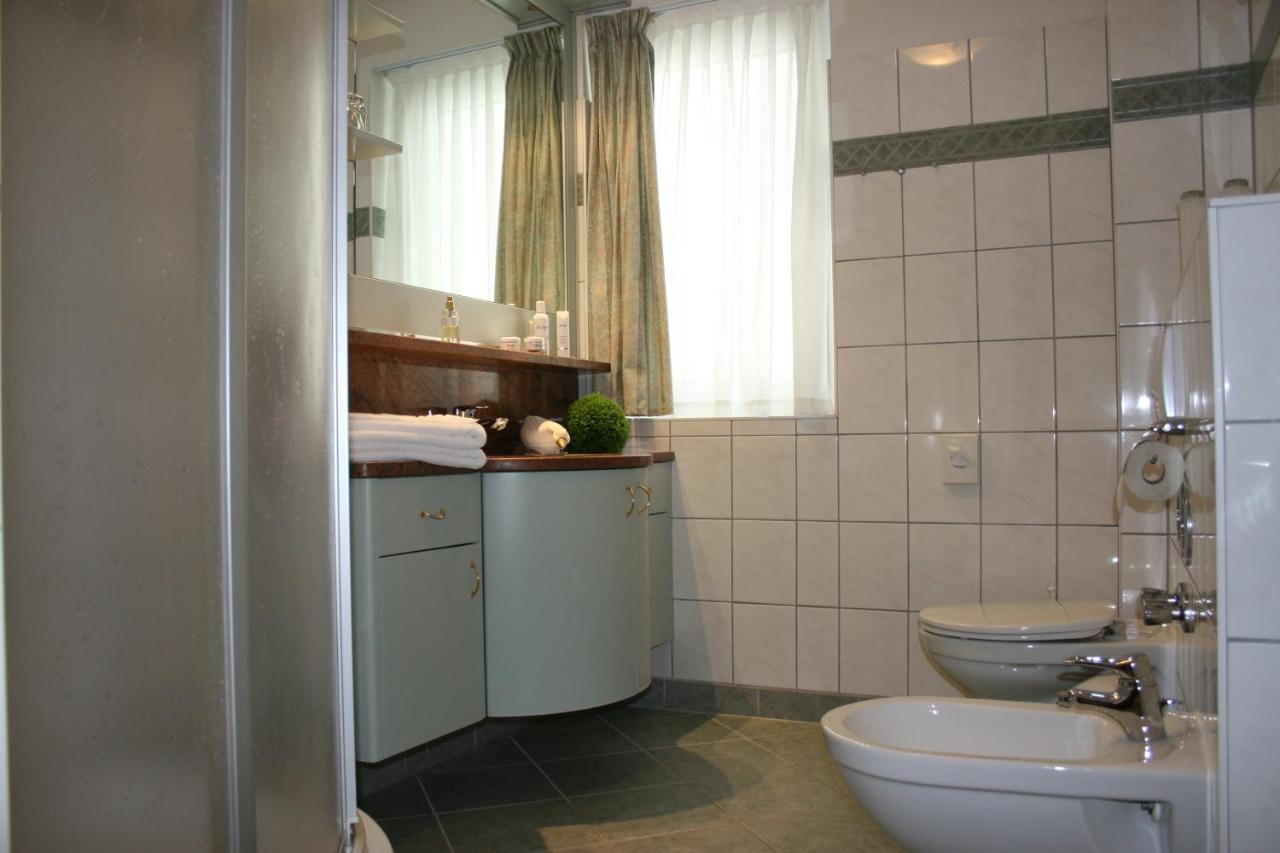Ferienwohnung mit 2 Schlafzimmern und Balkon zum Innenhof