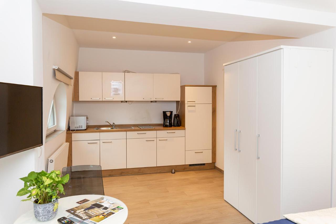 One-Bedroom Apartment 1