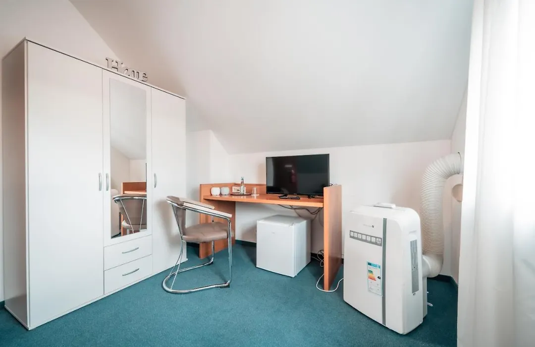 Airport Lounge Hotel Duesseldorf-1