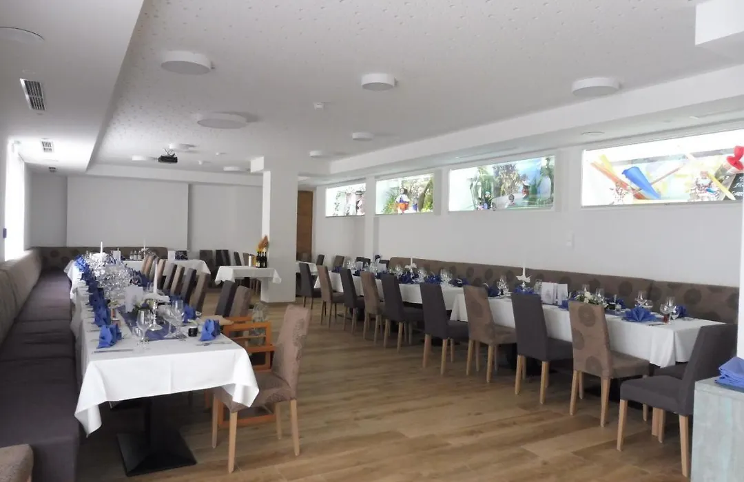Hotel Gasthof zum Engel-1