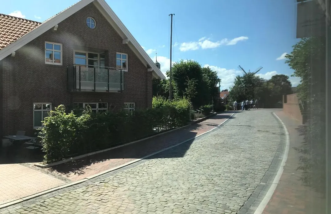 Vier Sterne am Hafen, Ditzum-1