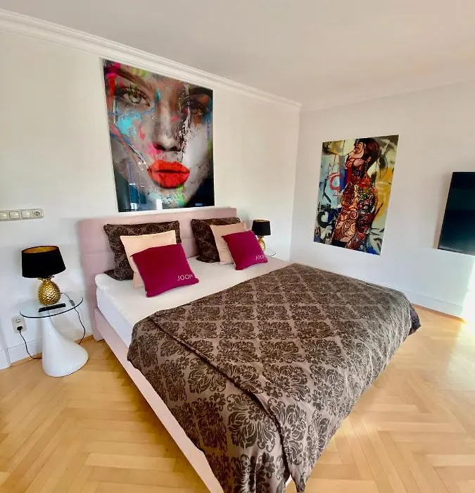 Villa am Steinhuder Meer App Suite-La Fleur-mit Pantry Küche, Luftreinigungssystem, Garten, WLAN-1