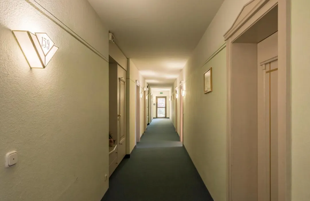 Hotel am Schlosspark-1