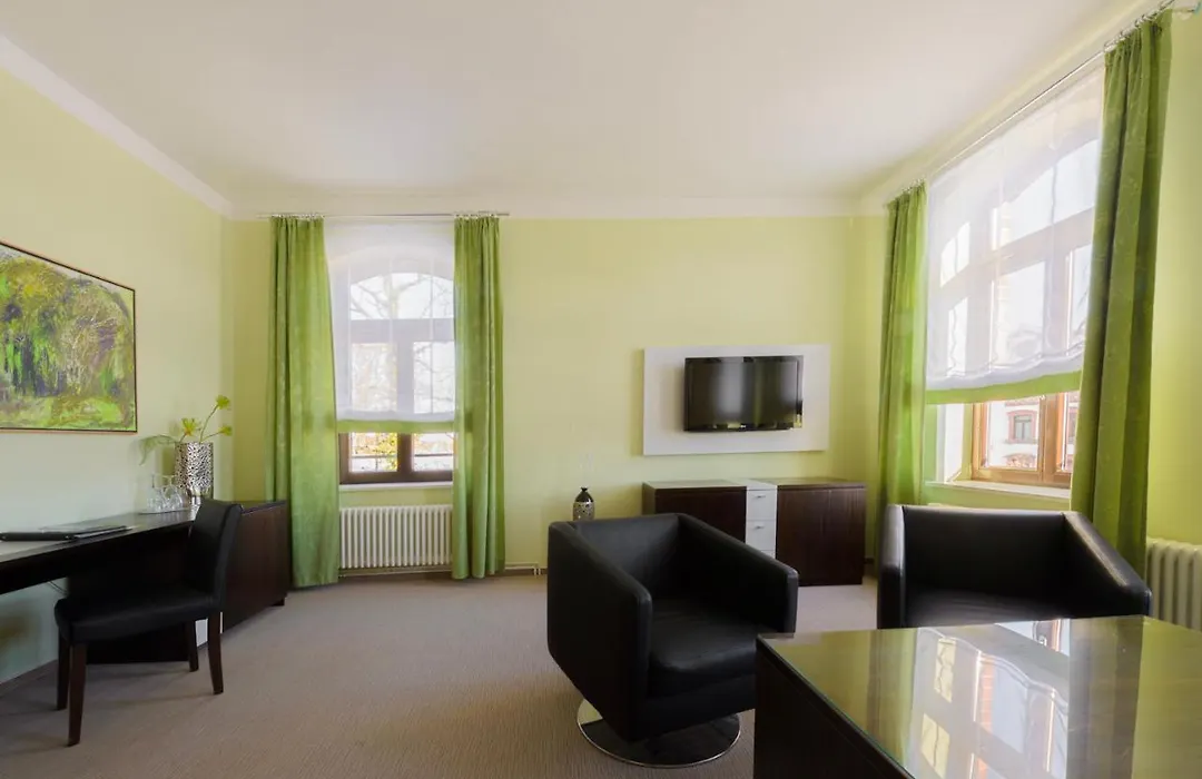 Hotel Am Tiefwarensee-1