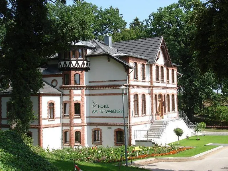 Hotel Am Tiefwarensee-1
