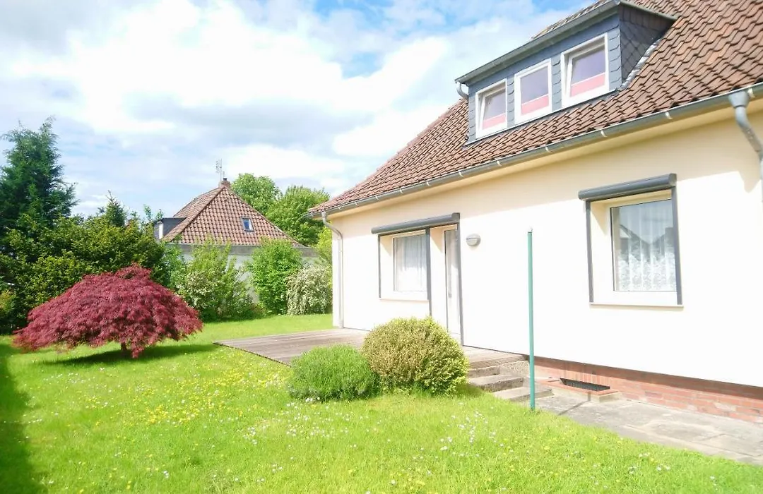 GästeHaus „Barbara” mit Garage in 26919 Brake-1