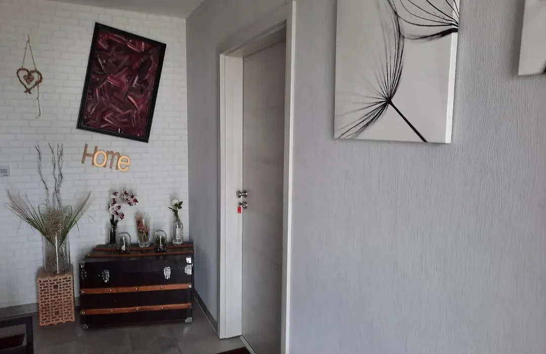 Zettler`s Ferienwohnung-1