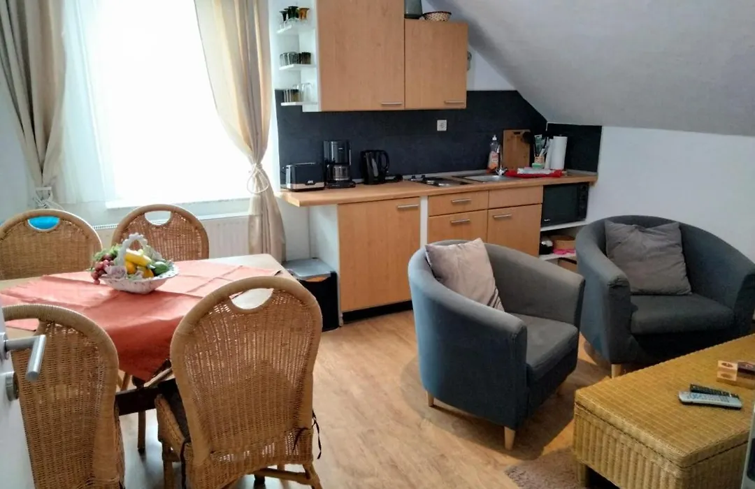 Ferienwohnung Neheim Mit Dennis Und Alexander Alexander Mit Klimaanlage-1