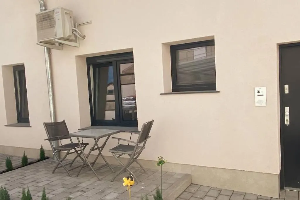 Ferienwohnung Sandhausen Heidelberg V1-1