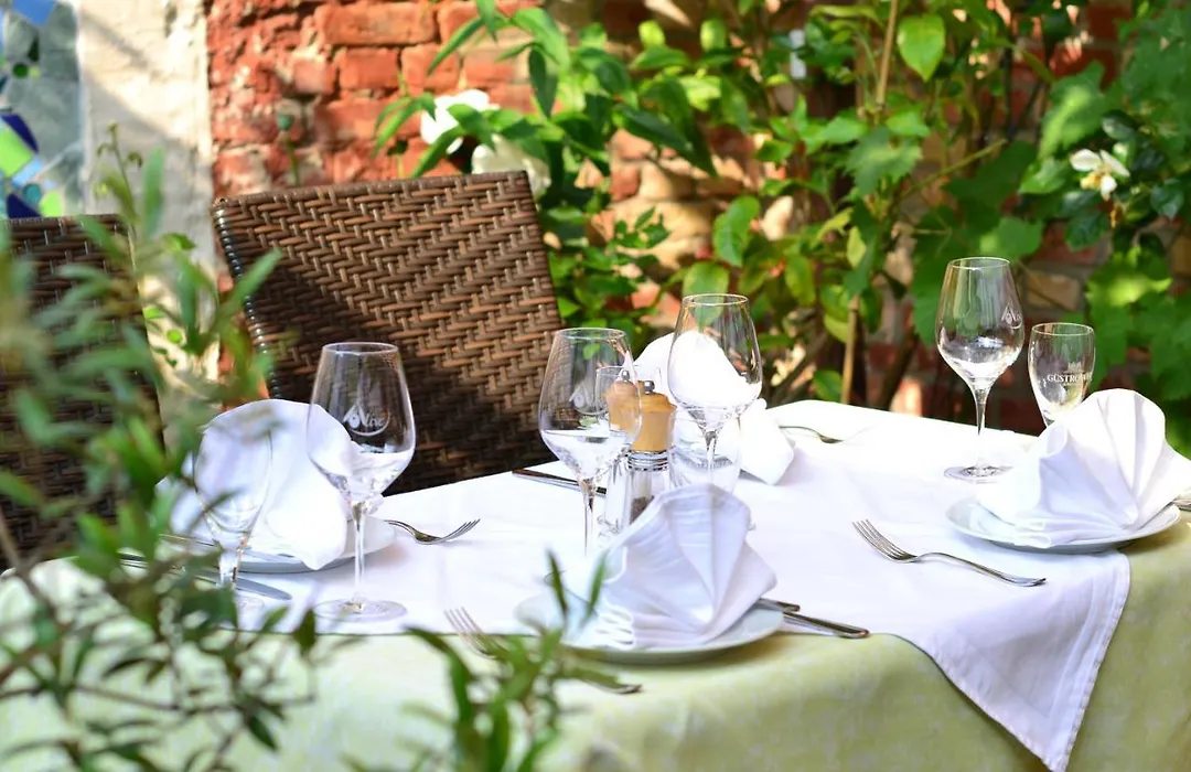 Restaurant&Hotel Olive-1