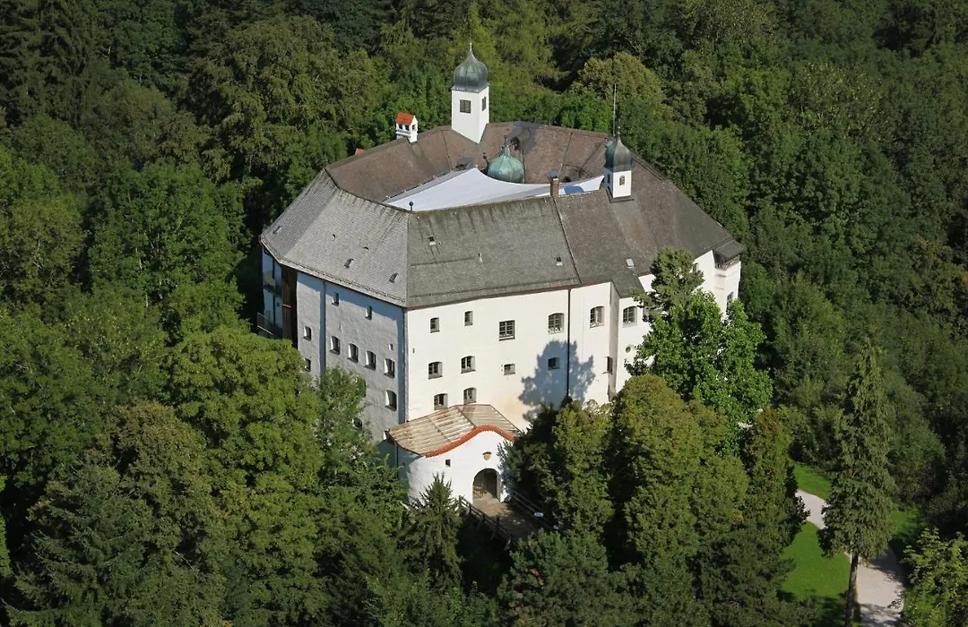 Hotel Schloss Amerang-1