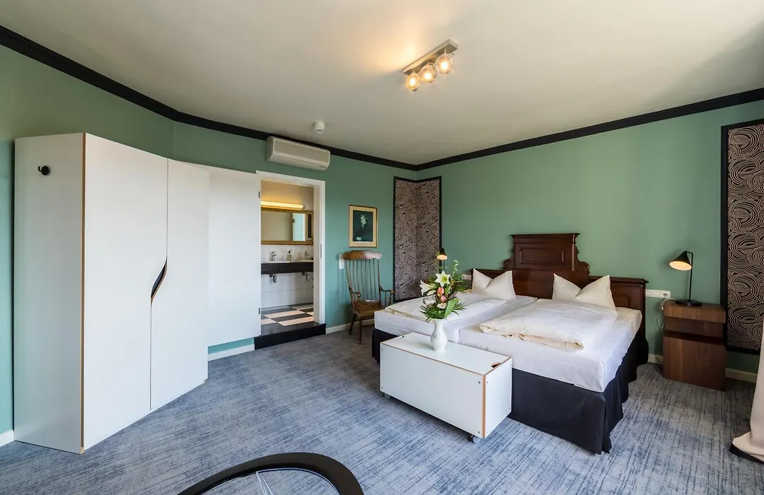 Historik Hotel Goldener Hirsch Rothenburg-1