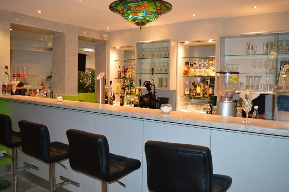 Hotel Goldener Anker-1