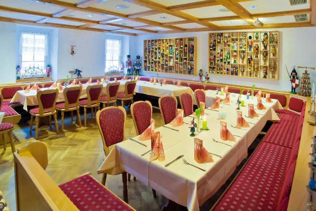 Hotel Nußknackerbaude-1