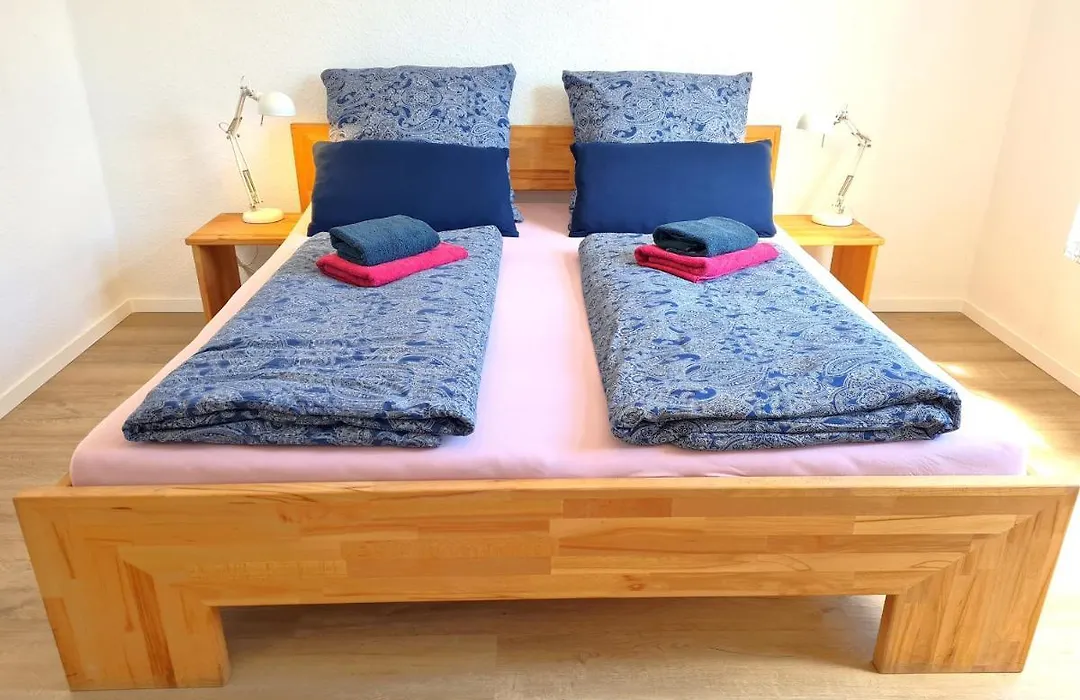 Burgunder - helle und ruhige Wohnung in Uninähe-1