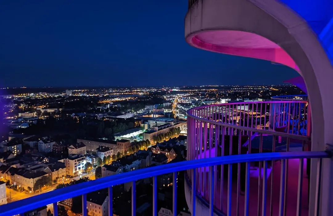Sky-Romantic-Room-1