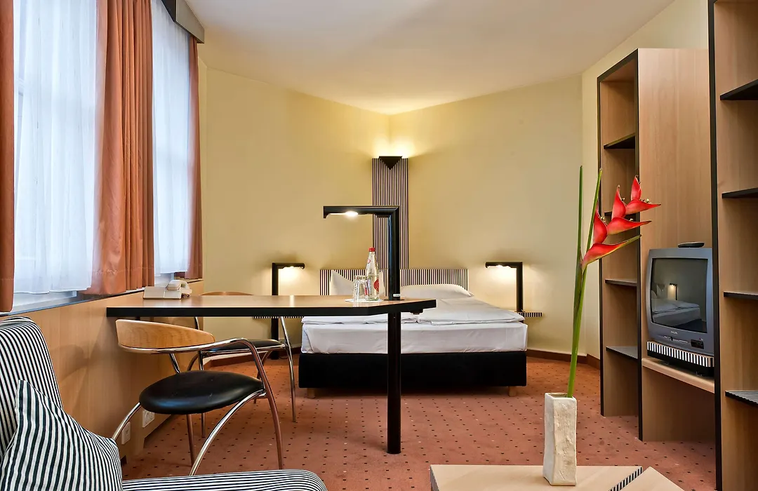Tryp By Wyndham Halle-1