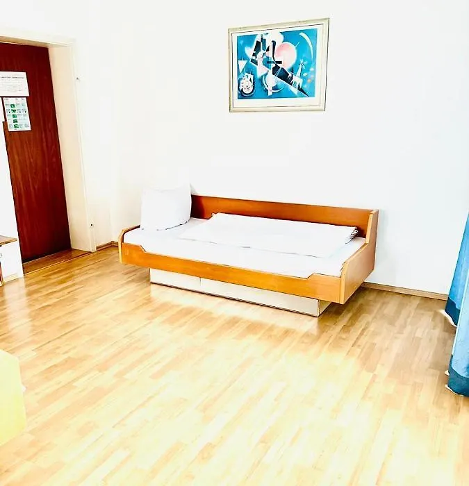 Mc Hotel-1
