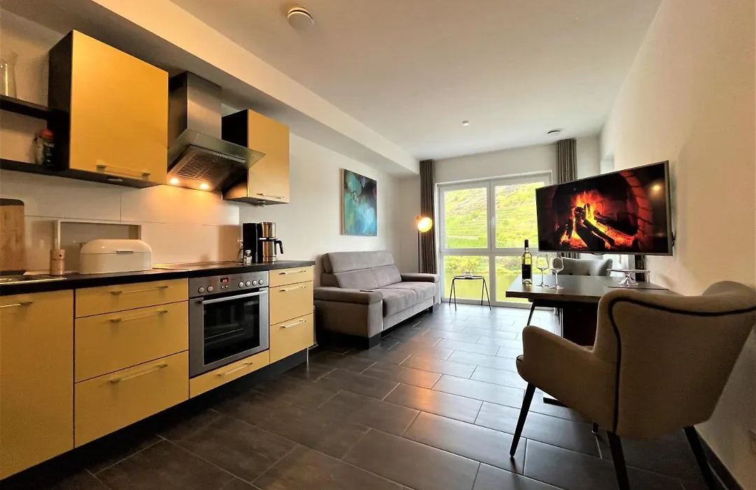 Moselpromenade Villa Moselufer, Panorama&Burg Cochem Blick, Netflix, Balkon-1