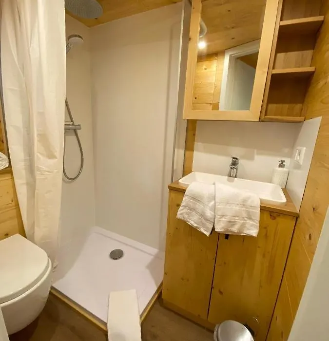 Tiny House Wupper im PIER9 Tiny House Hotel-1