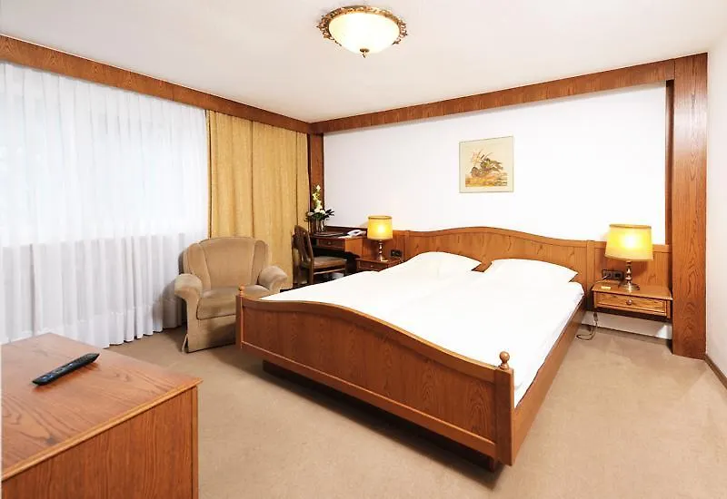 Hotel Alte Post Garni-1