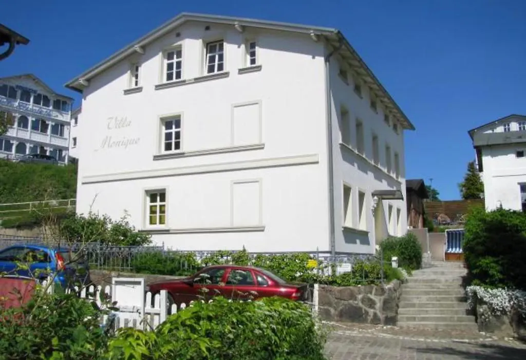 Villa Monique In Alt-Sassnitz-1