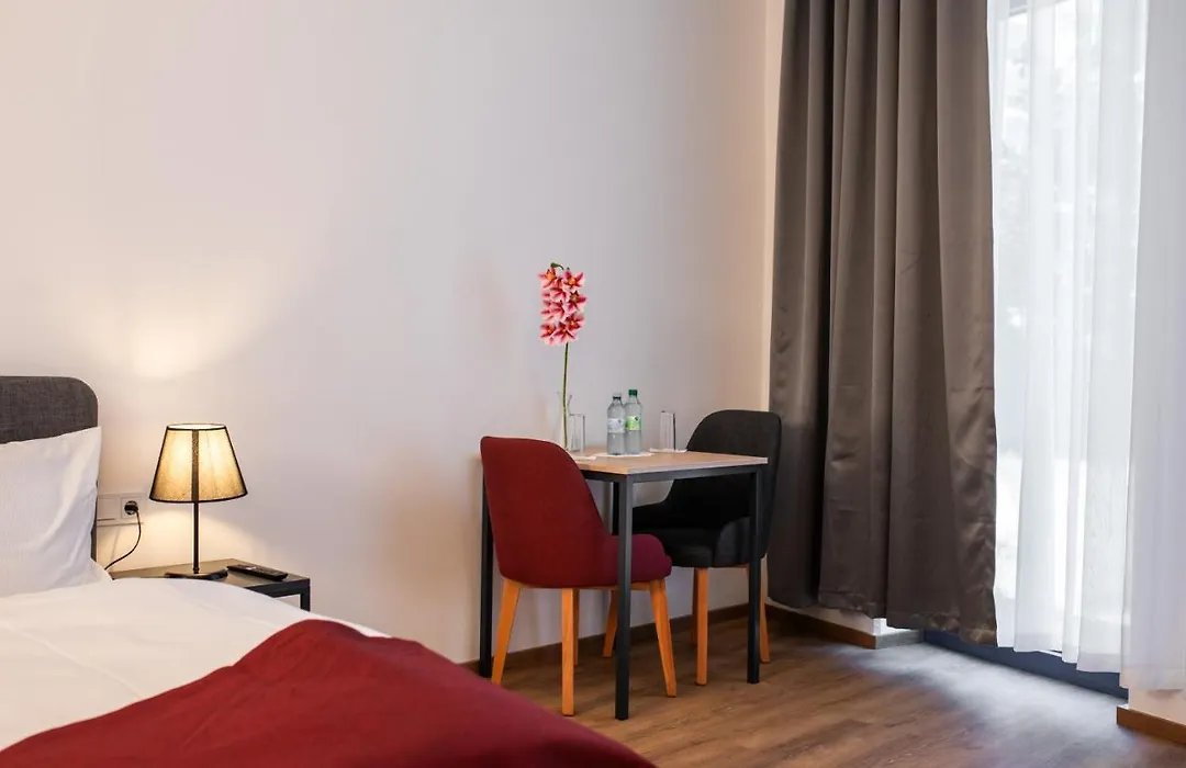 Om Hotel Neuss-1