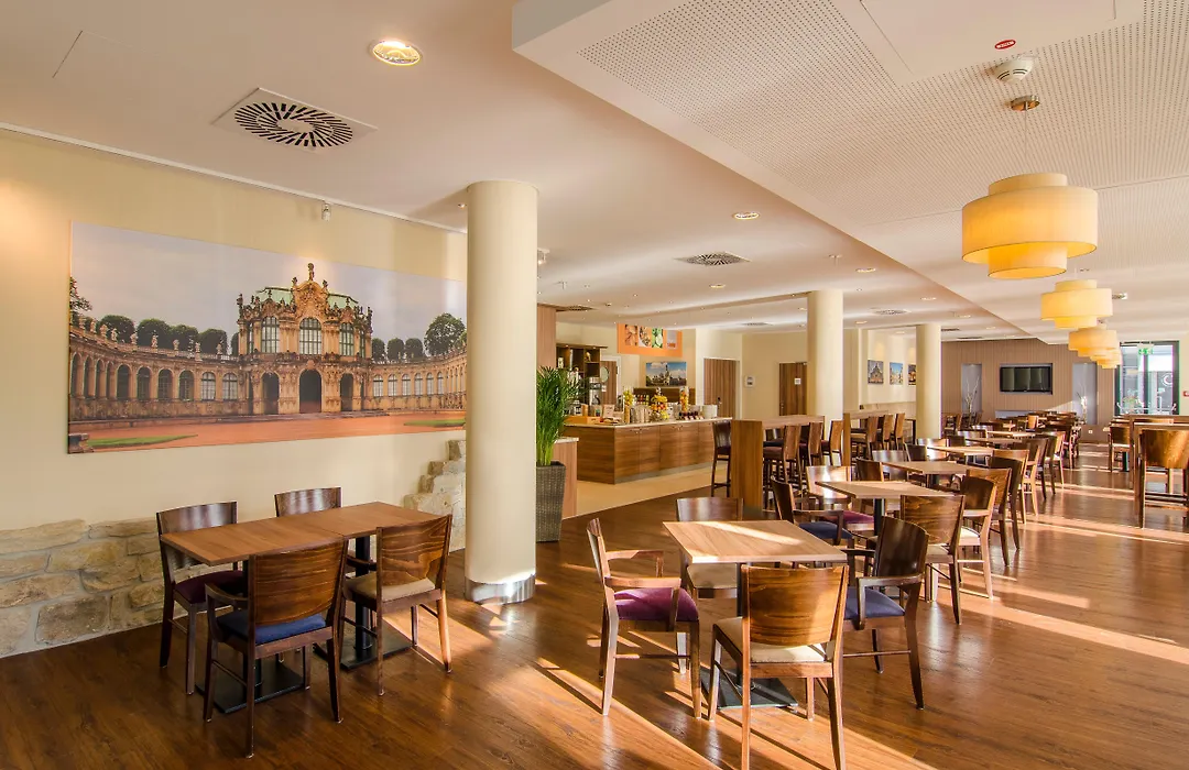 Holiday Inn Express Dresden City Centre-1