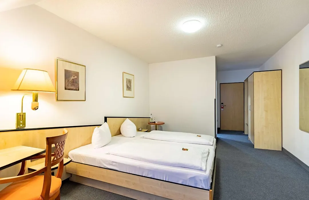 Waldhotel Eskeshof-1