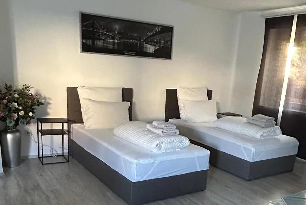 Neubau Schmidt KASSEL Für 4 Personen-1