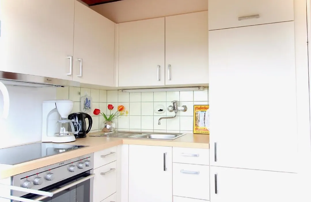 Atelierwohnung Mit Seeblick-1