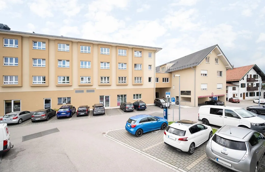 Snooze Apartments Holzkirchen-1