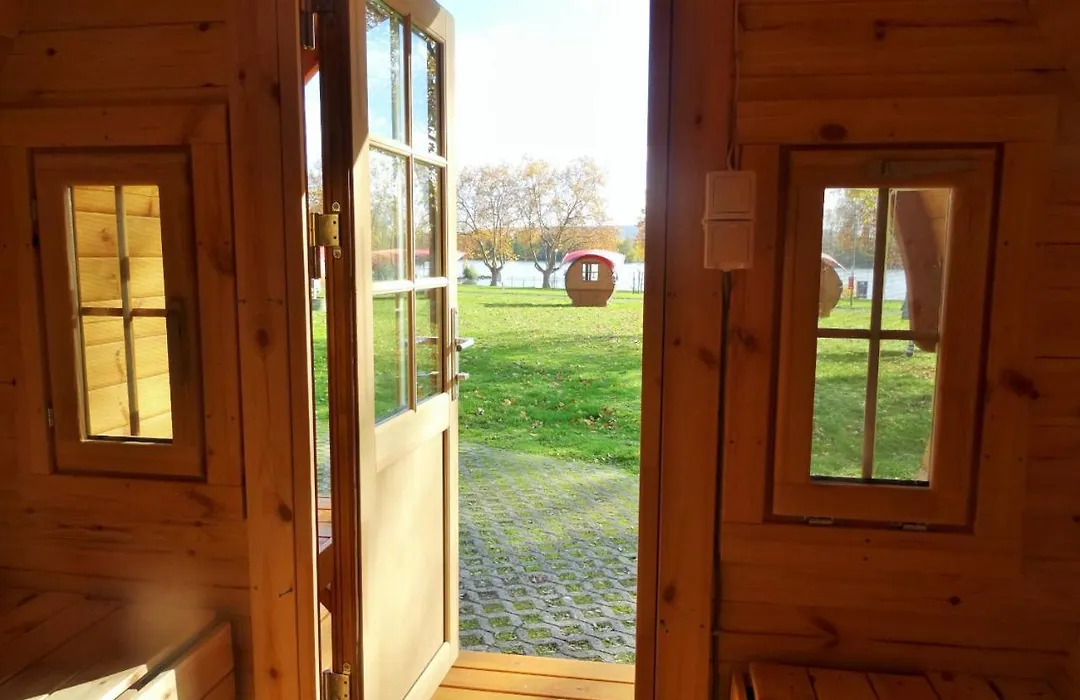 Rheingau 524 Schlaffassdorf direkt am Rhein-1